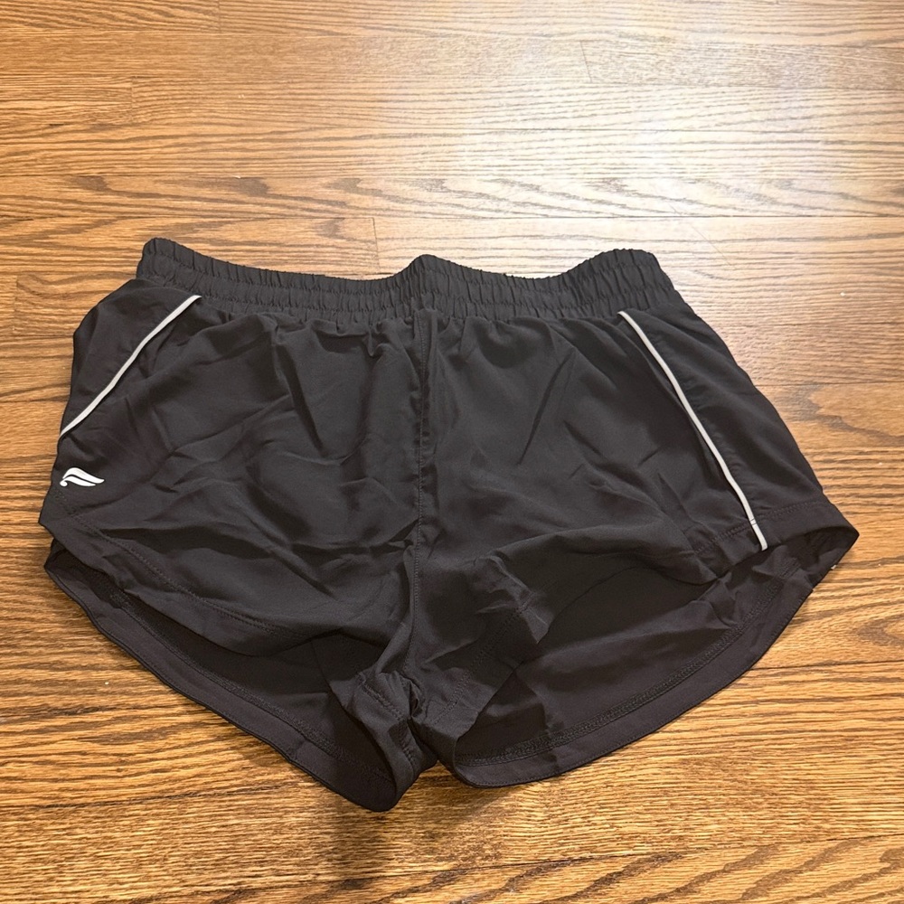 NWT Fabletics Black Athletic Shorts Size Small
